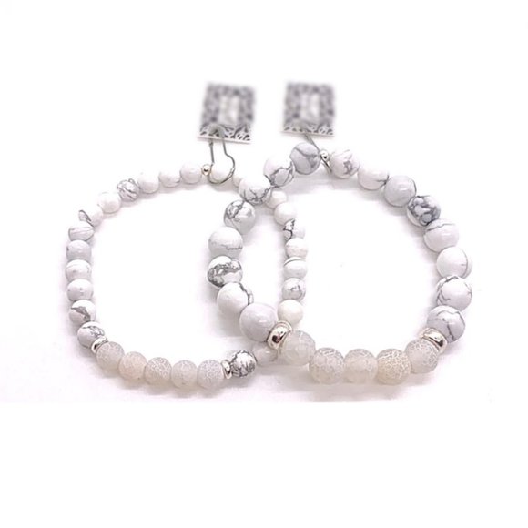 Set of Howlite Stretch Bracelets 6mm & 8mm - Picture 1 of 1
